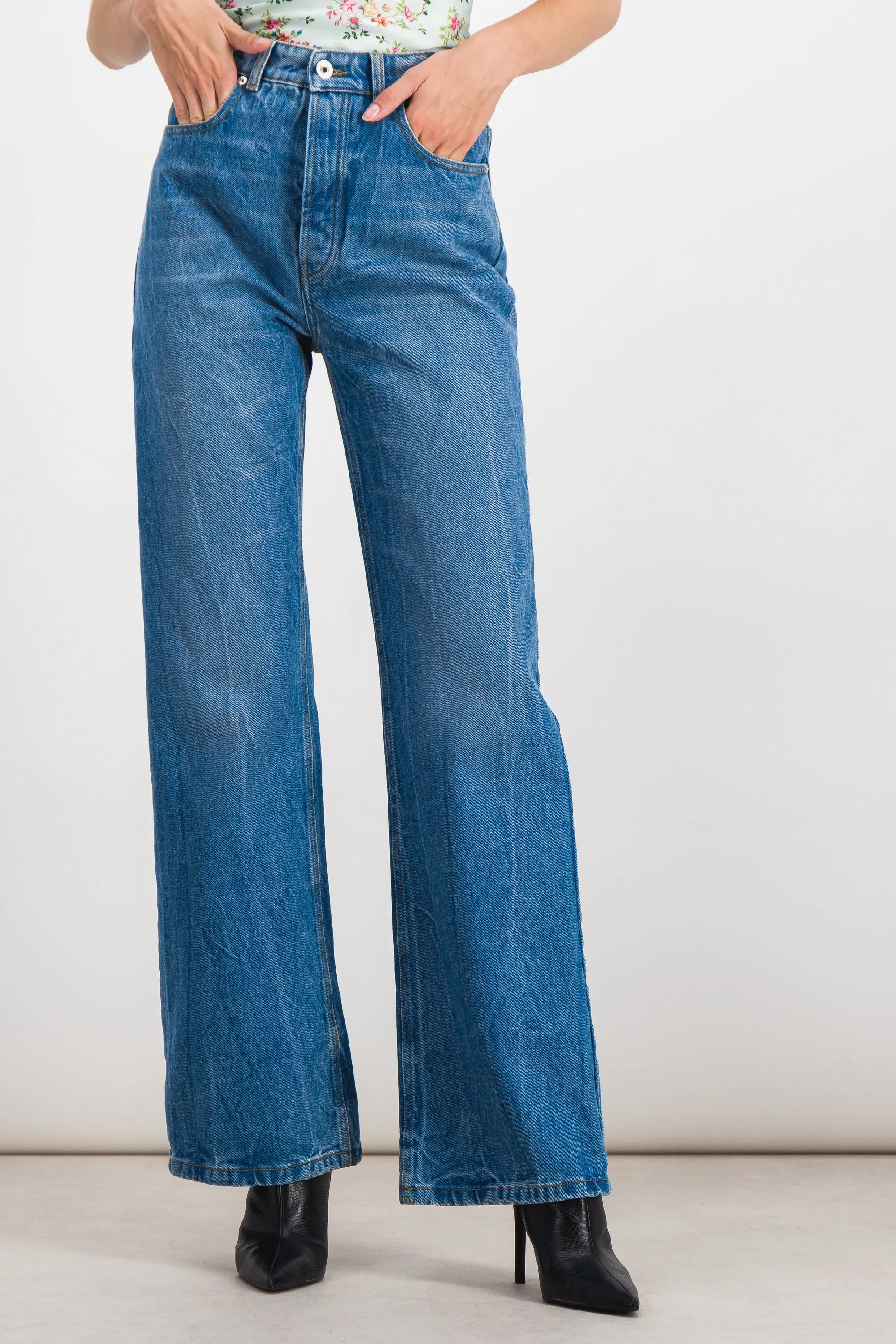 Flared denim jeans