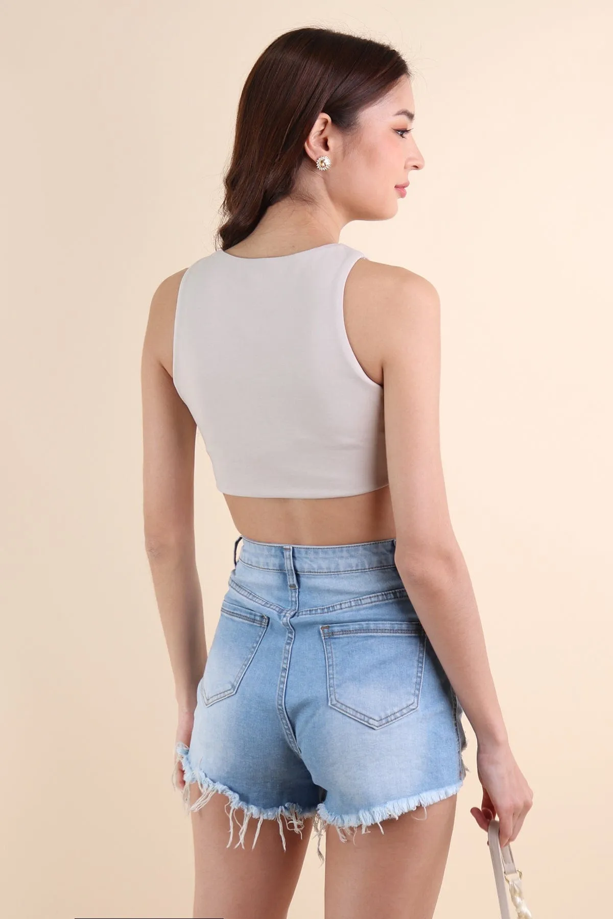 KELLY HIGH WAIST DENIM SHORTS IN MID