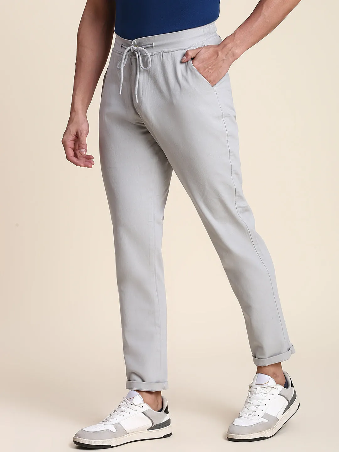 Men's Light Grey Chino Comfortable Bottomwear With Smart Casual Look