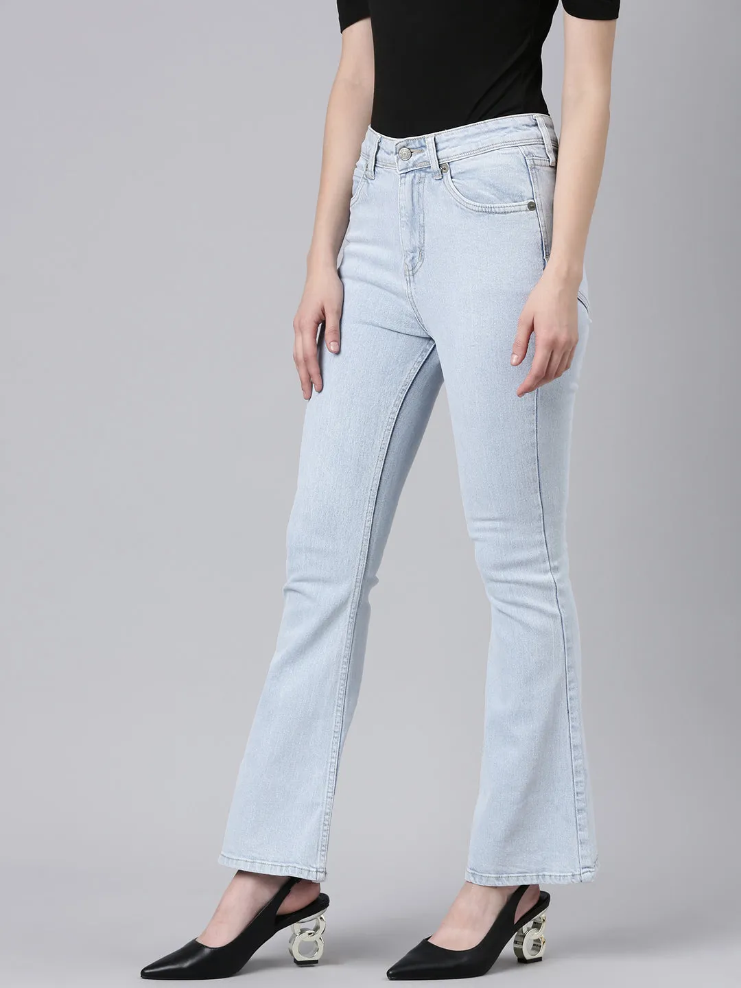 Women Blue Clean Look Mid-Rise Bootcut Jeans